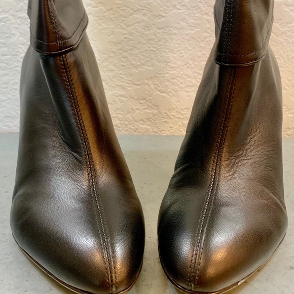 Harold’s Fold Down Black Leather Booties - Picture 5 of 5